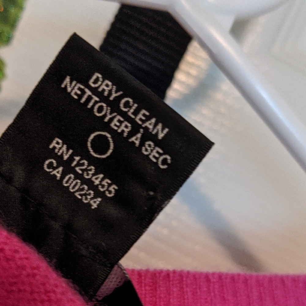 Lord & Taylor. Cashmere Sweater Vest, Fuchsia, Petite M - Picture 3 of 7